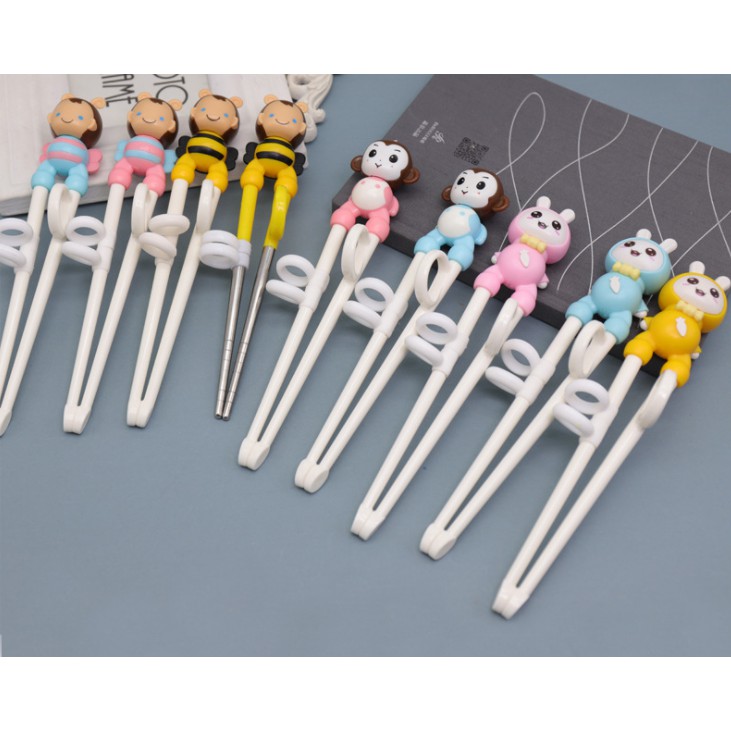 Đũa tập ăn hình thú hoạt hình cho bé tập gắp dễ dàng- Big city shop.