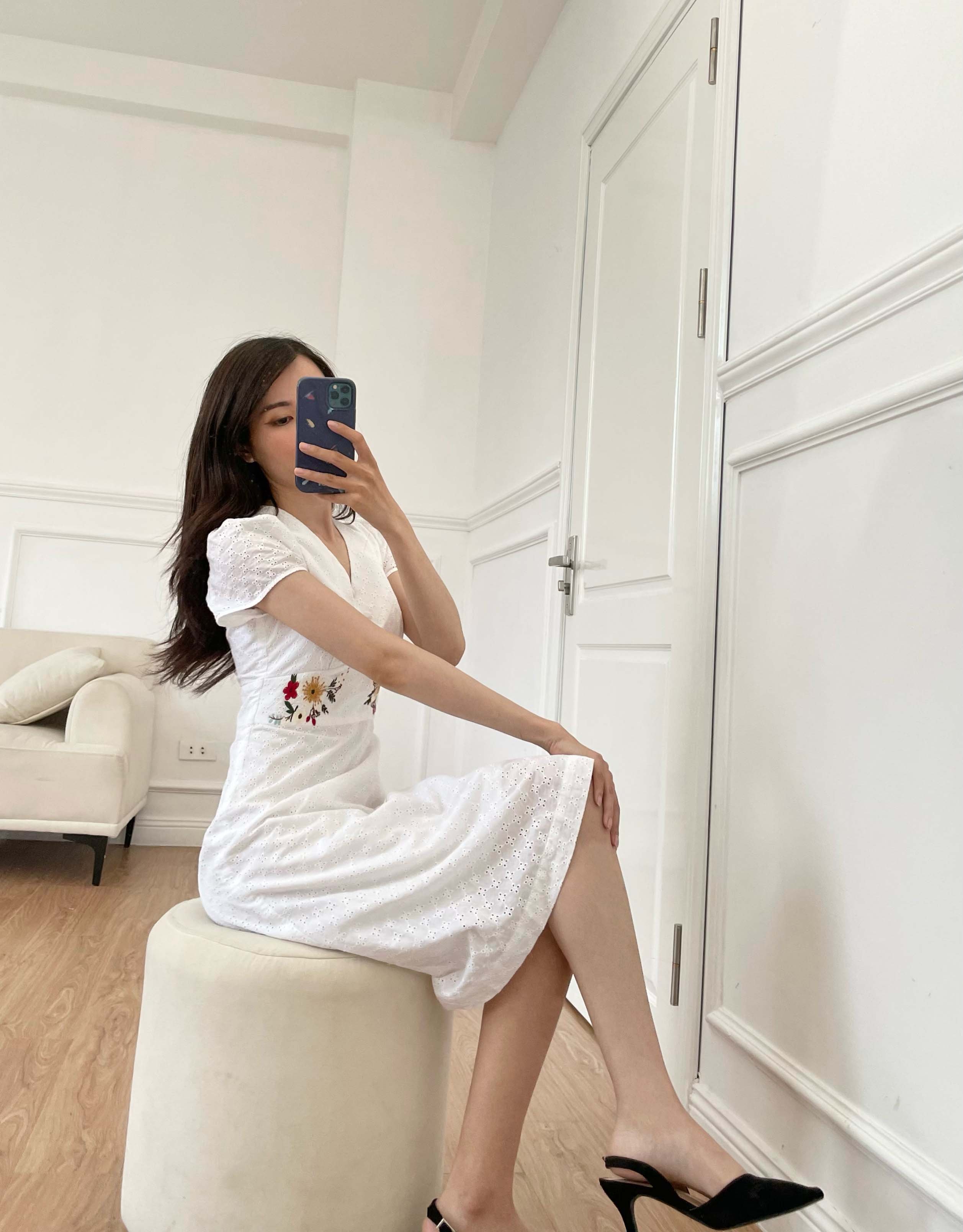 Đầm A Vải Thô Thêu Đục Lỗ D3012-21