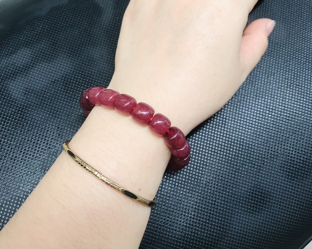 Vòng tay lu thống đá thạch anh dâu tây