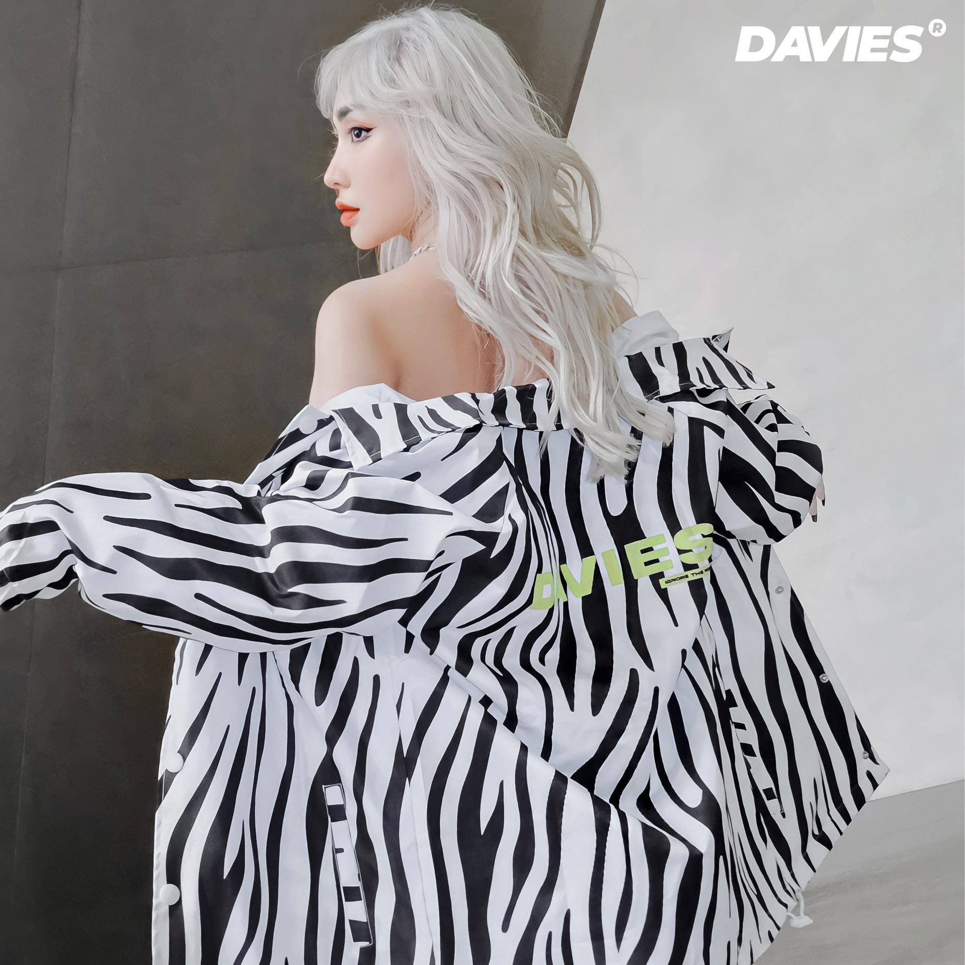 DAVIES - Áo khoác dù nữ form rộng - Ignore Jacket