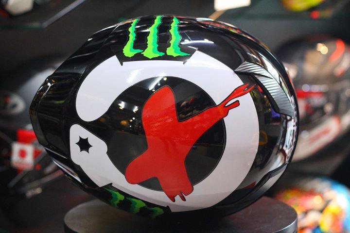 Tem decal Monster Shark dán nón bảo hiểm