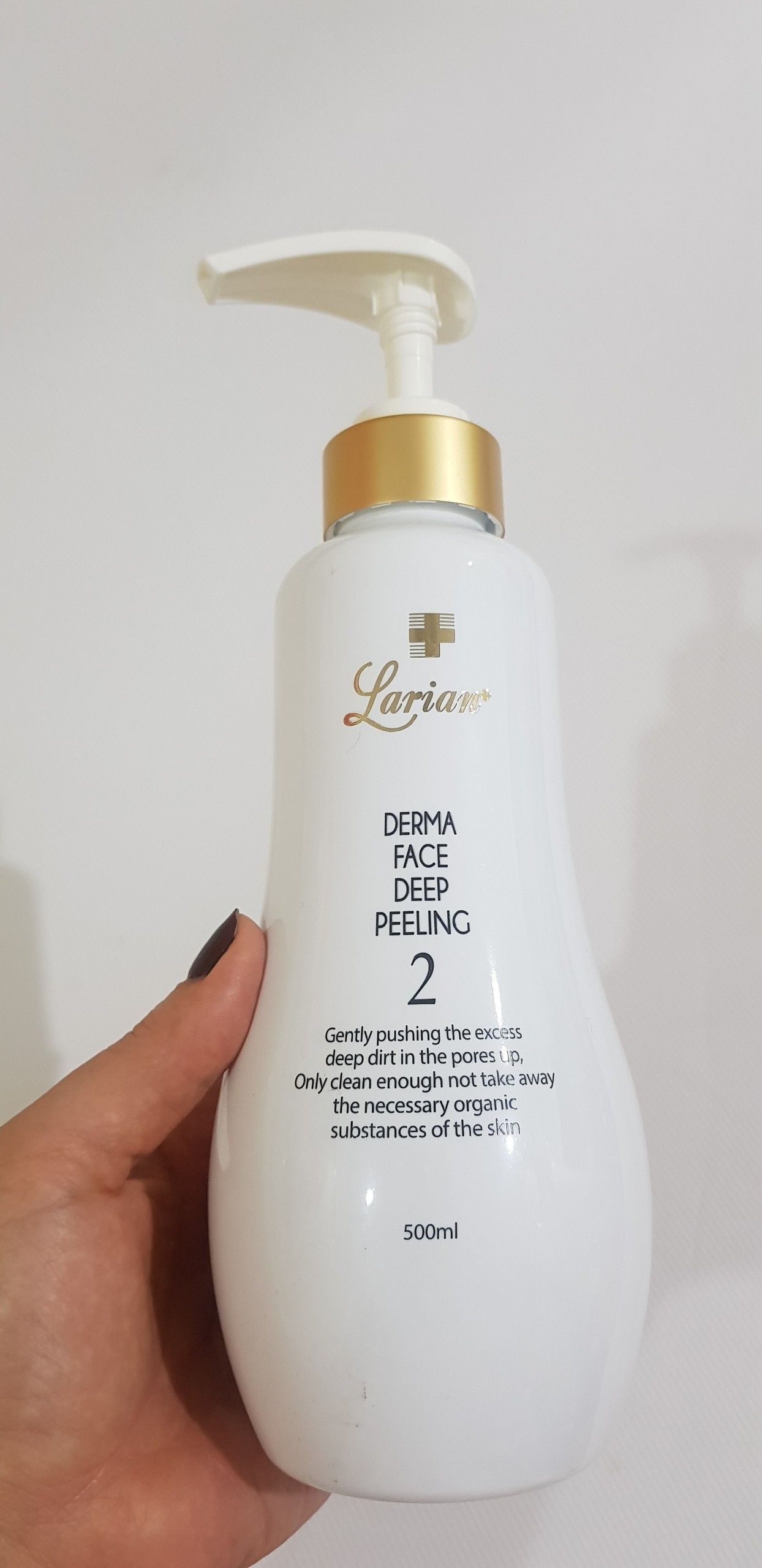 Kem tẩy da chết đa tầng Larian+ Derma face Deep Peeling