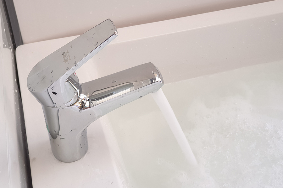 Vòi lavabo nóng lạnh Đồng mạ Chrome Eurolife EL-IRIS 02 (Trắng bạc)