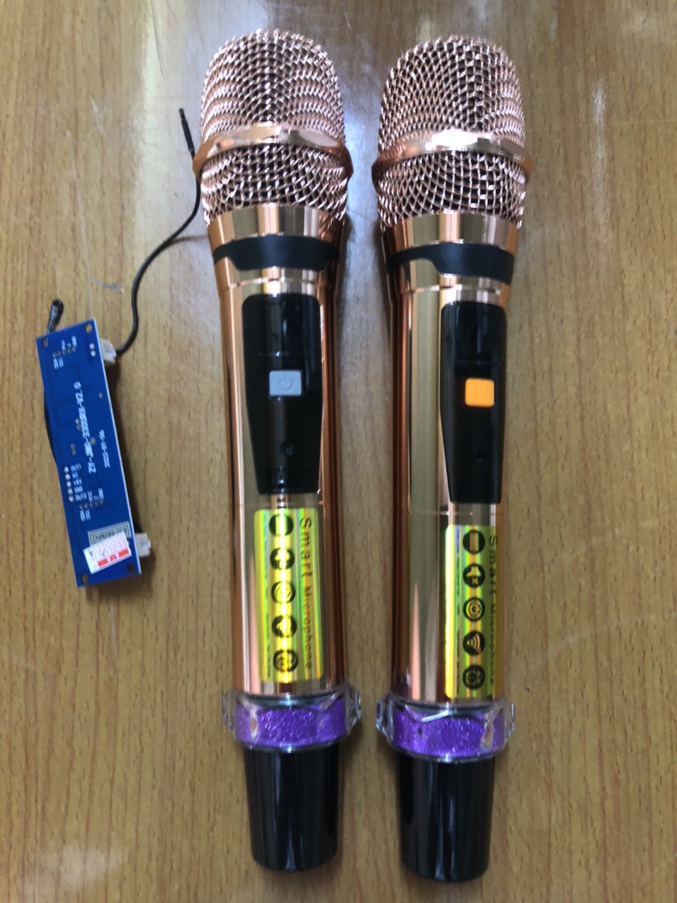 MICRO KHÔNG DÂY CHO LOA KÉO VÀ AMPLY MIC12