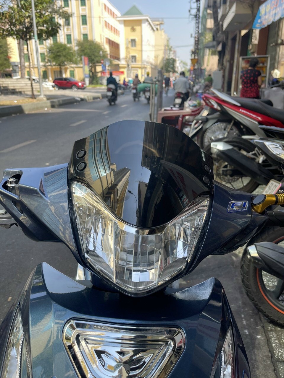 Chắn gió future 2018