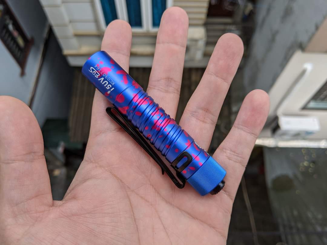 (CHÍNH HÃNG) ĐÈN PIN I5T UV EOS