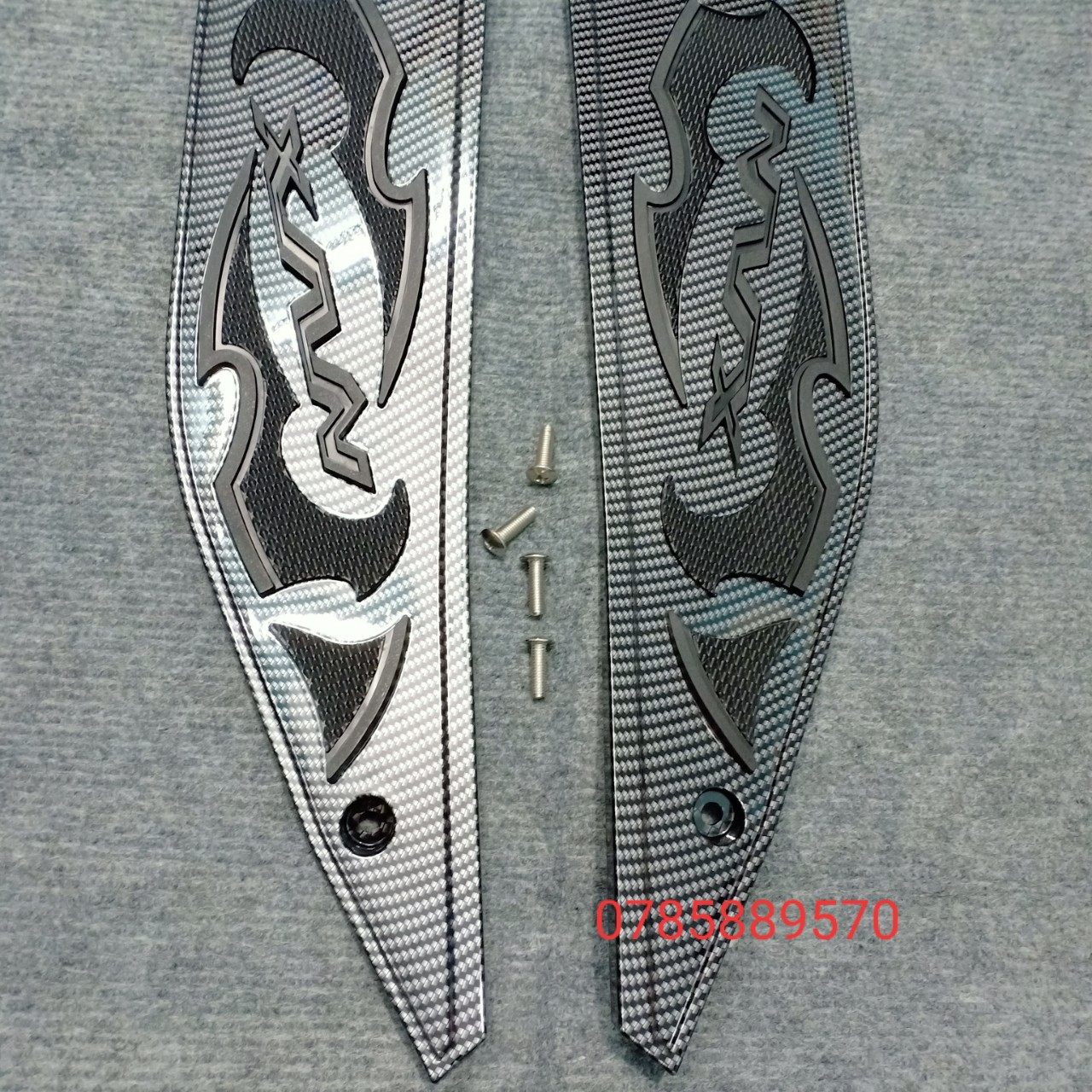 GÁC CHÂN TRƯỚC XE NVX CARBON