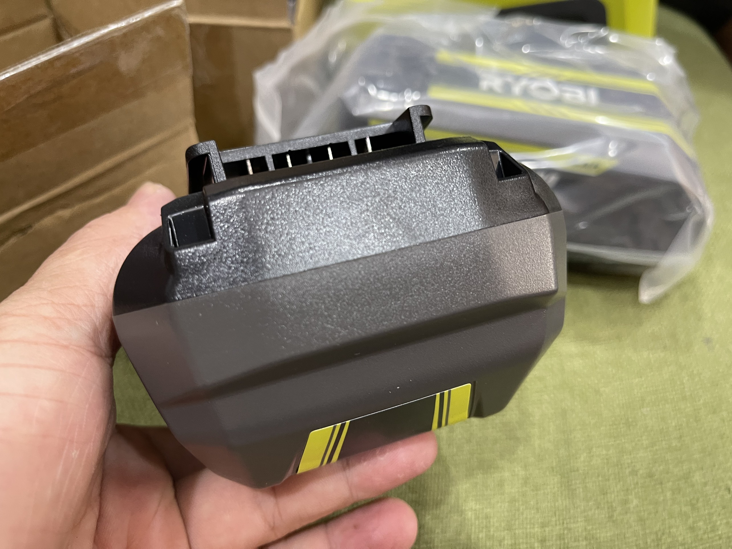 Pin Ryobi 40V 4Ah new