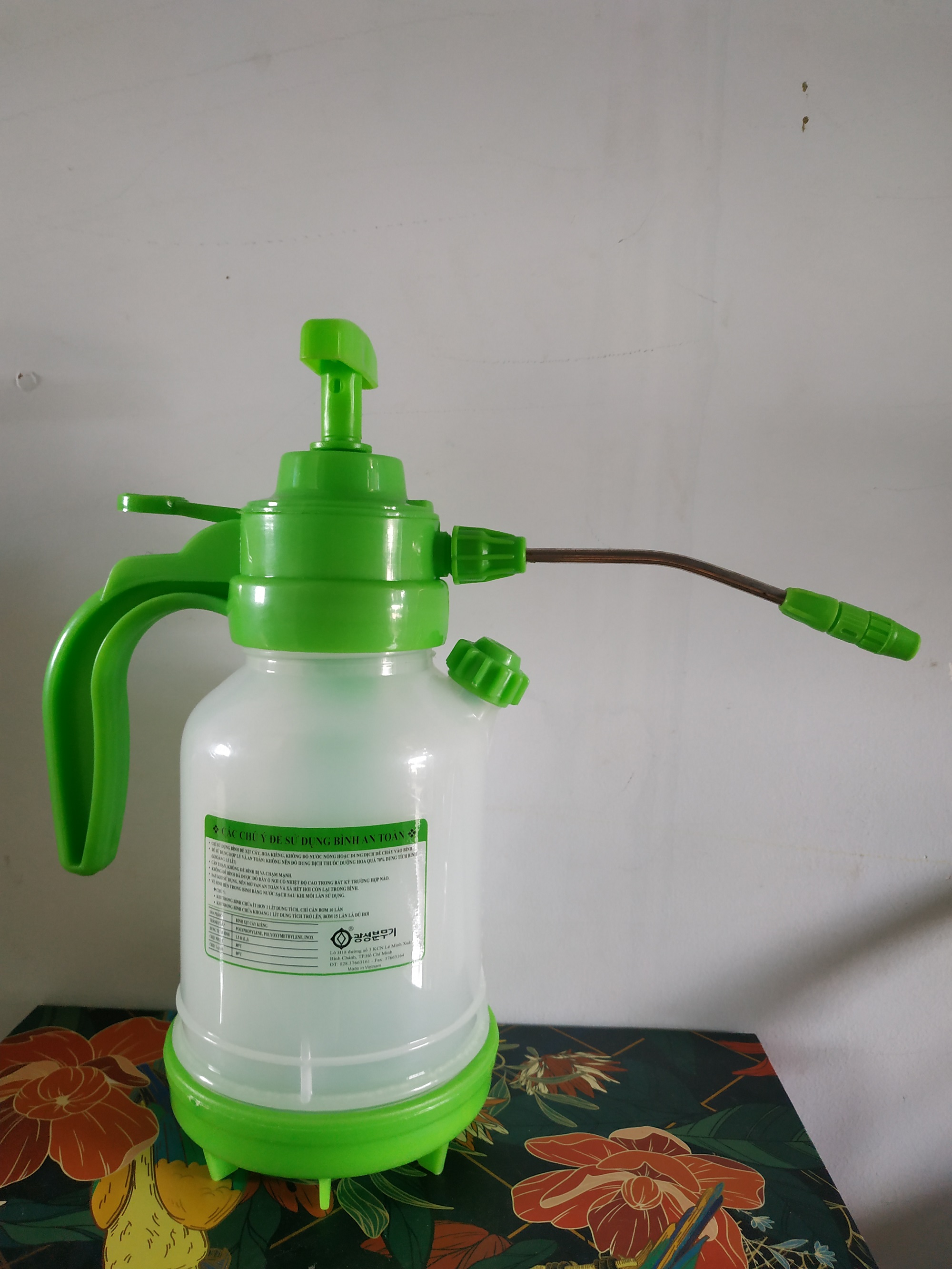 Bình tưới cây  chất lượng Hàn quốc TOV 1.5 lít