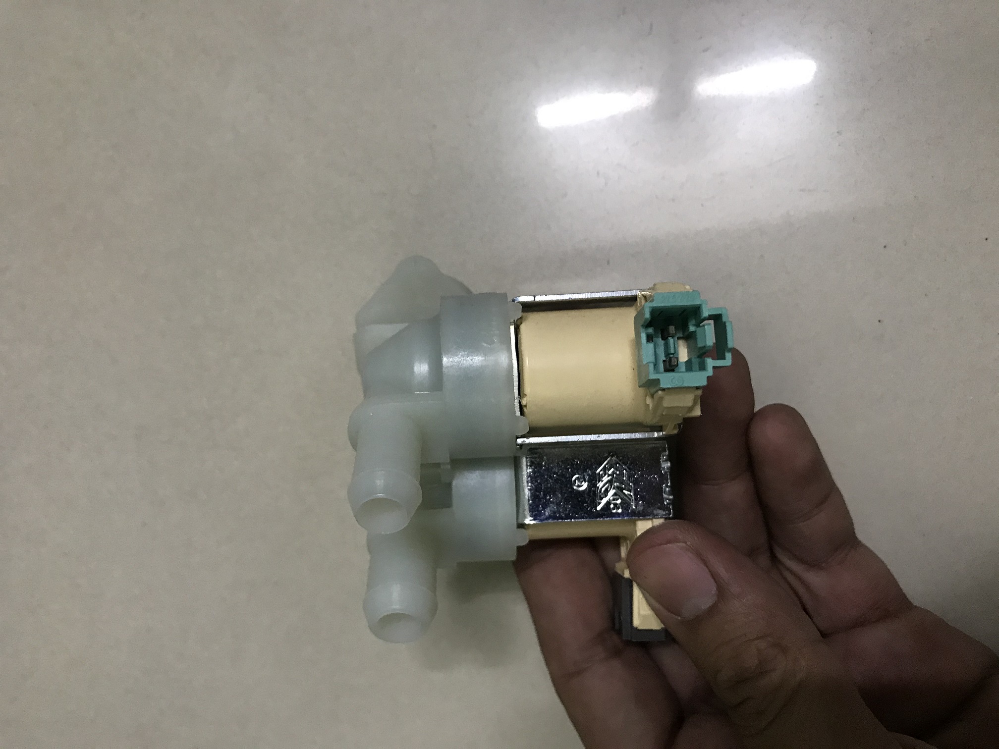 [HCM]van cấp nước máy giặt đôi Electrolux (loại tốt)