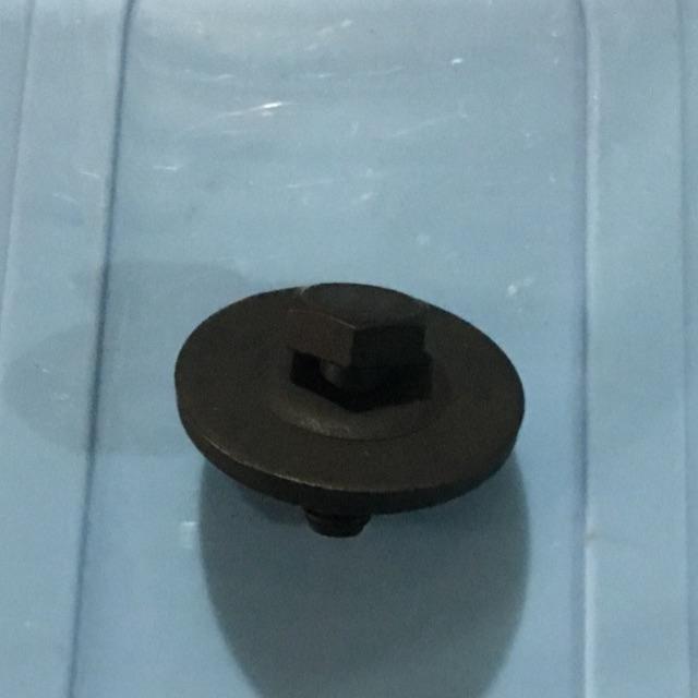 Ốc ốp đá máy cắt sắt MT240,241,2414NB