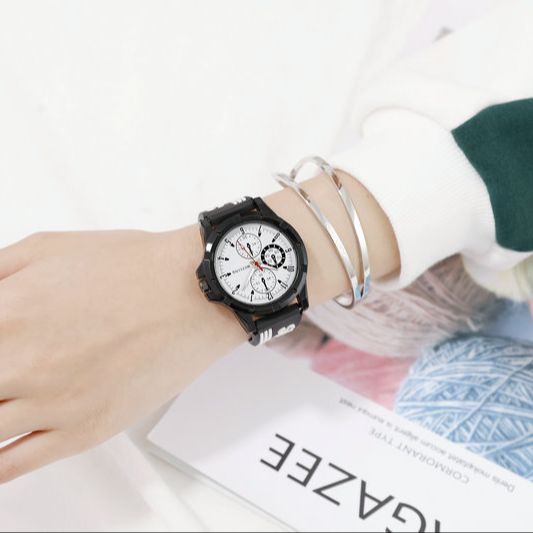 Đồng Hồ Cặp Đôi Nam Nữ Thể Thao Dây Silicon Retro Cá Tính