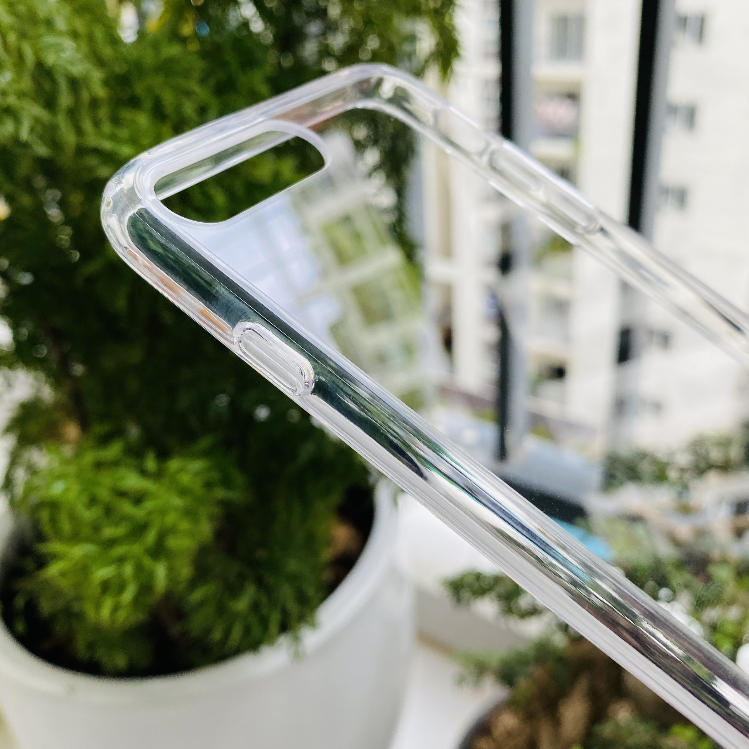 Ốp lưng iPhone 7/8 Plus Likgus trong suốt