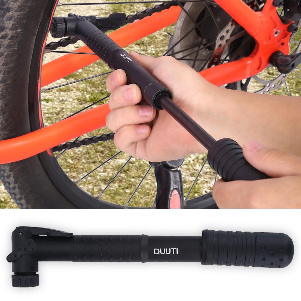 Bơm Xe Đạp Mini Cầm Tay Tiện Lợi (màu đen)