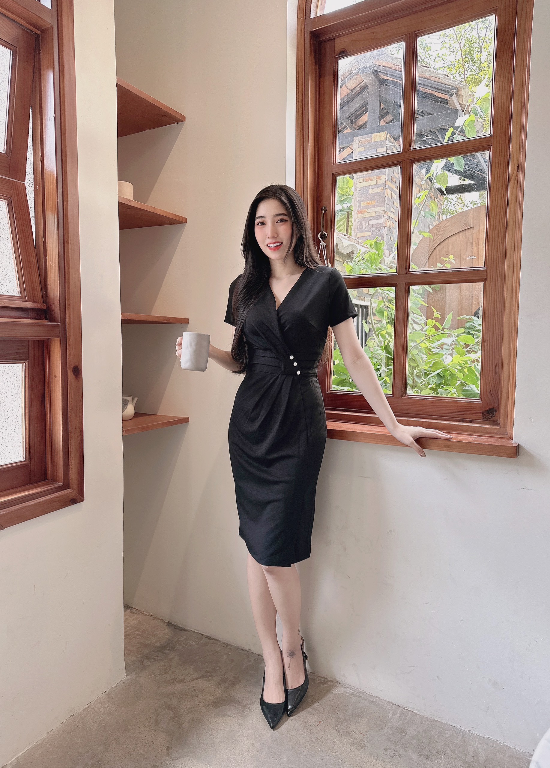 đầm nữ xếp ly thiết kế sang trọng