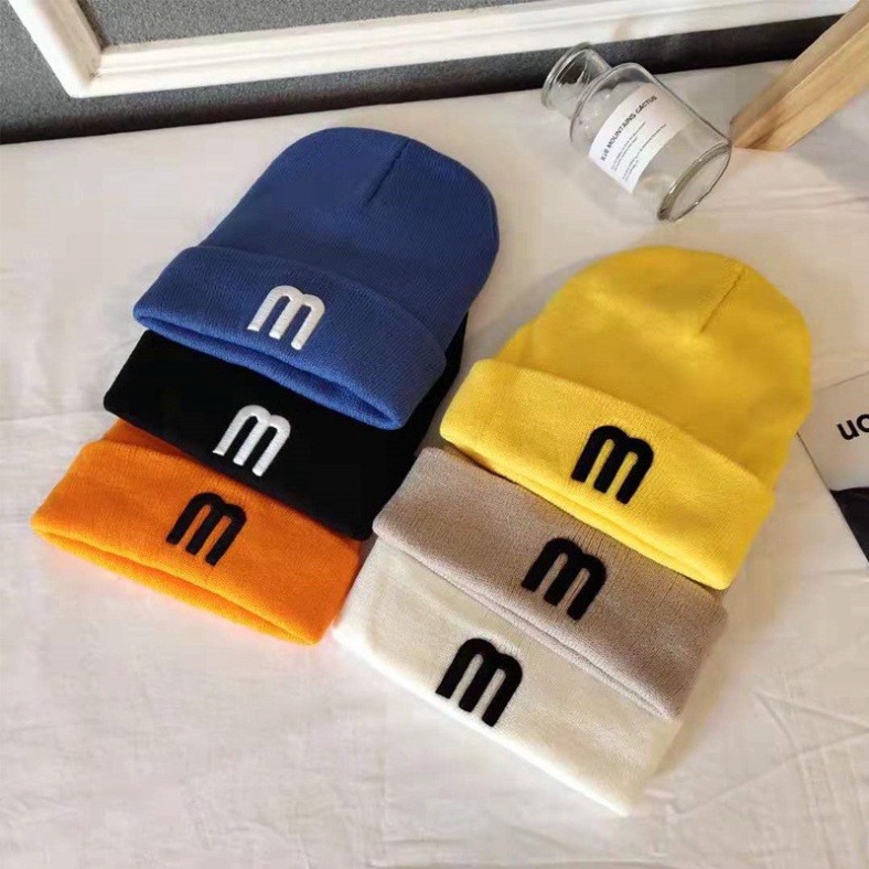 Mũ len cao cấp thêu chữ M