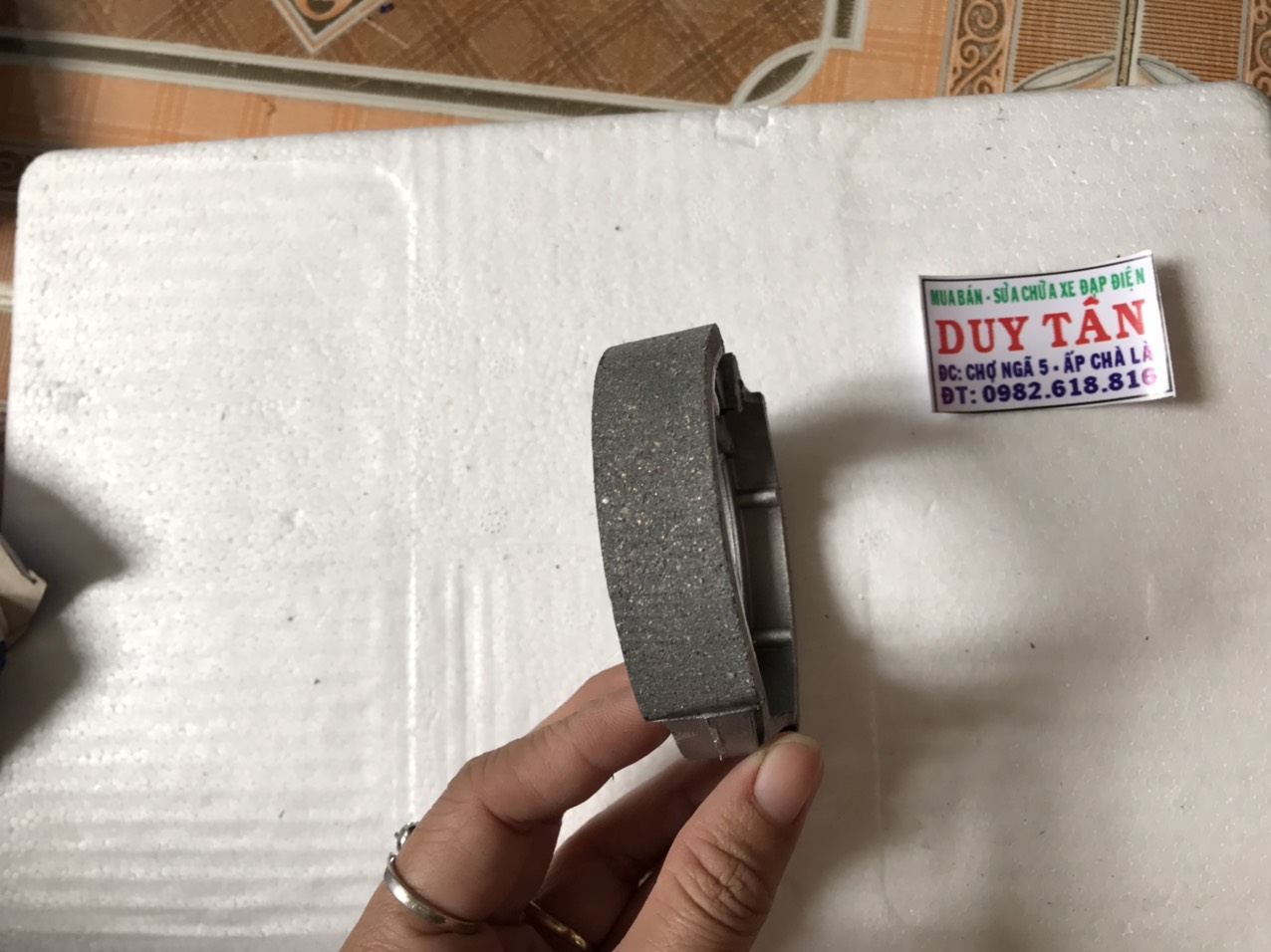 bố thắng trước xe đạp điện