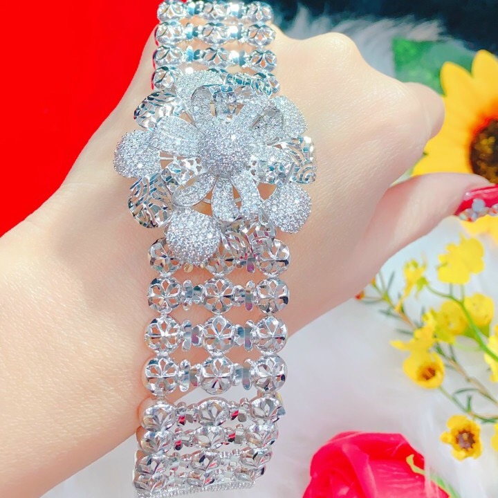 [HCM]LẮC TAY NỮ HOA 2 TẦNG - QUÀ TẶNG MẸ Ý NGHĨA - BỀN MÀU - ĐỦ SIZE - ĐỔI TRẢ THOẢI MÁI - KHÔNG ĐEN KHÔNG NGỨA - HL2128