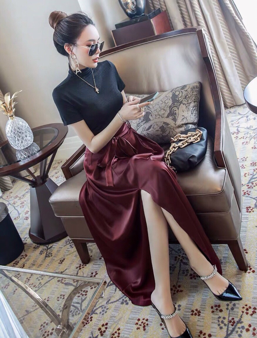 SET ÁO THUN ĐEN QUẦN XẺ TÀ