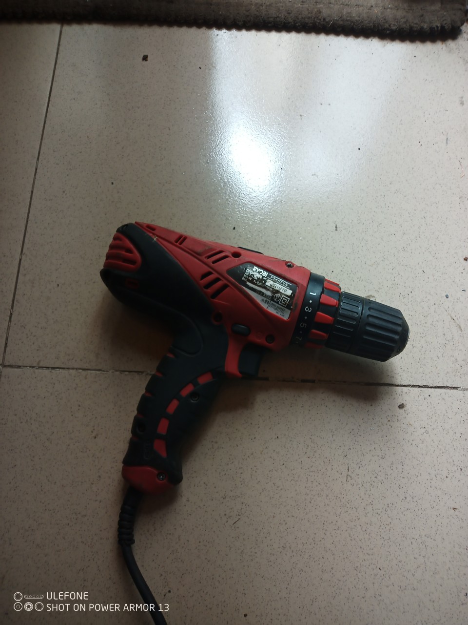 Máy khoan 1 chiều Hitachi đầu kẹp 6.5mm hàng bãi nhật