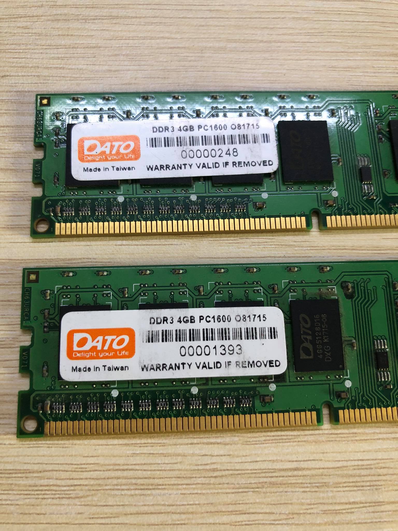 Ram DDR III 4Gb buss 1333/ 1600 máy bộ