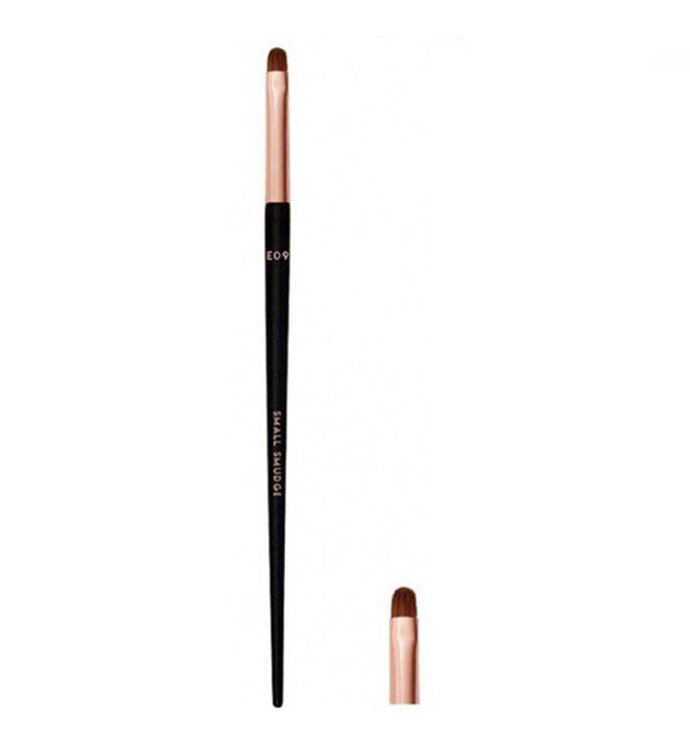 CỌ NHẤN ĐUÔI MẮT VACOSI SMUDGE PRO BRUSH E09 - (NHỎ)