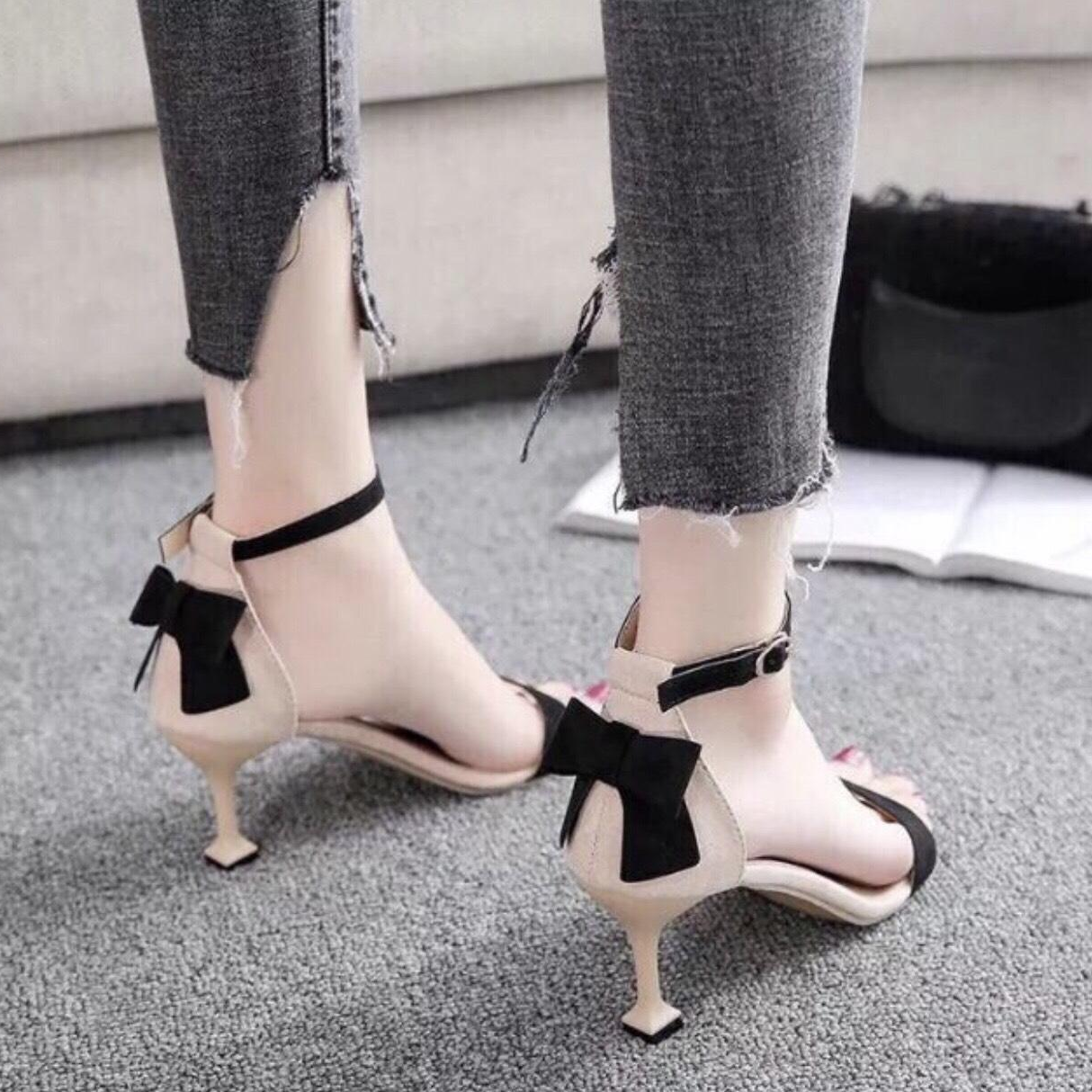 Giày Cao Gót 7p Quai Mãnh Gót Gắn Nơ ST
