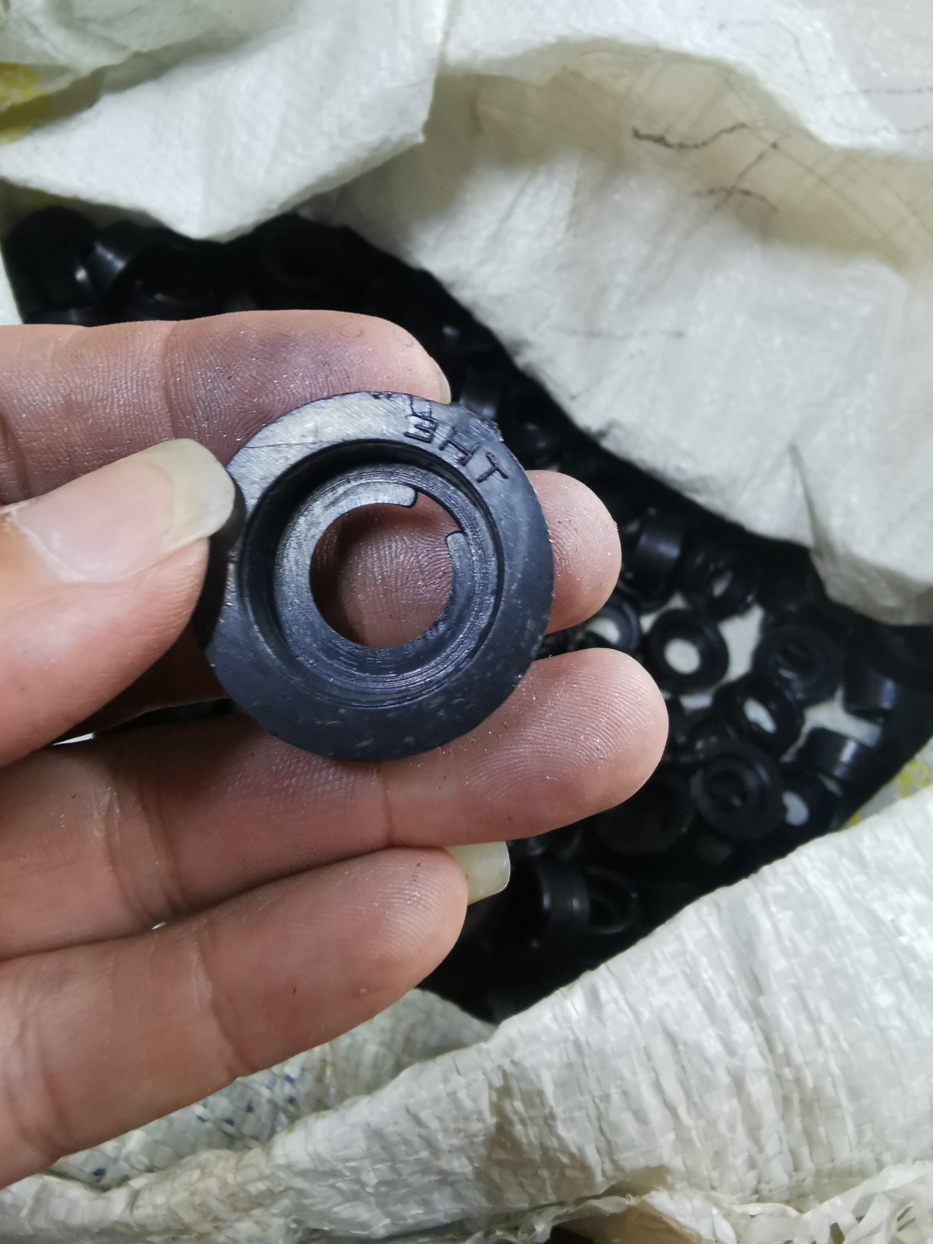 Sơ mi nhựa quạt 608