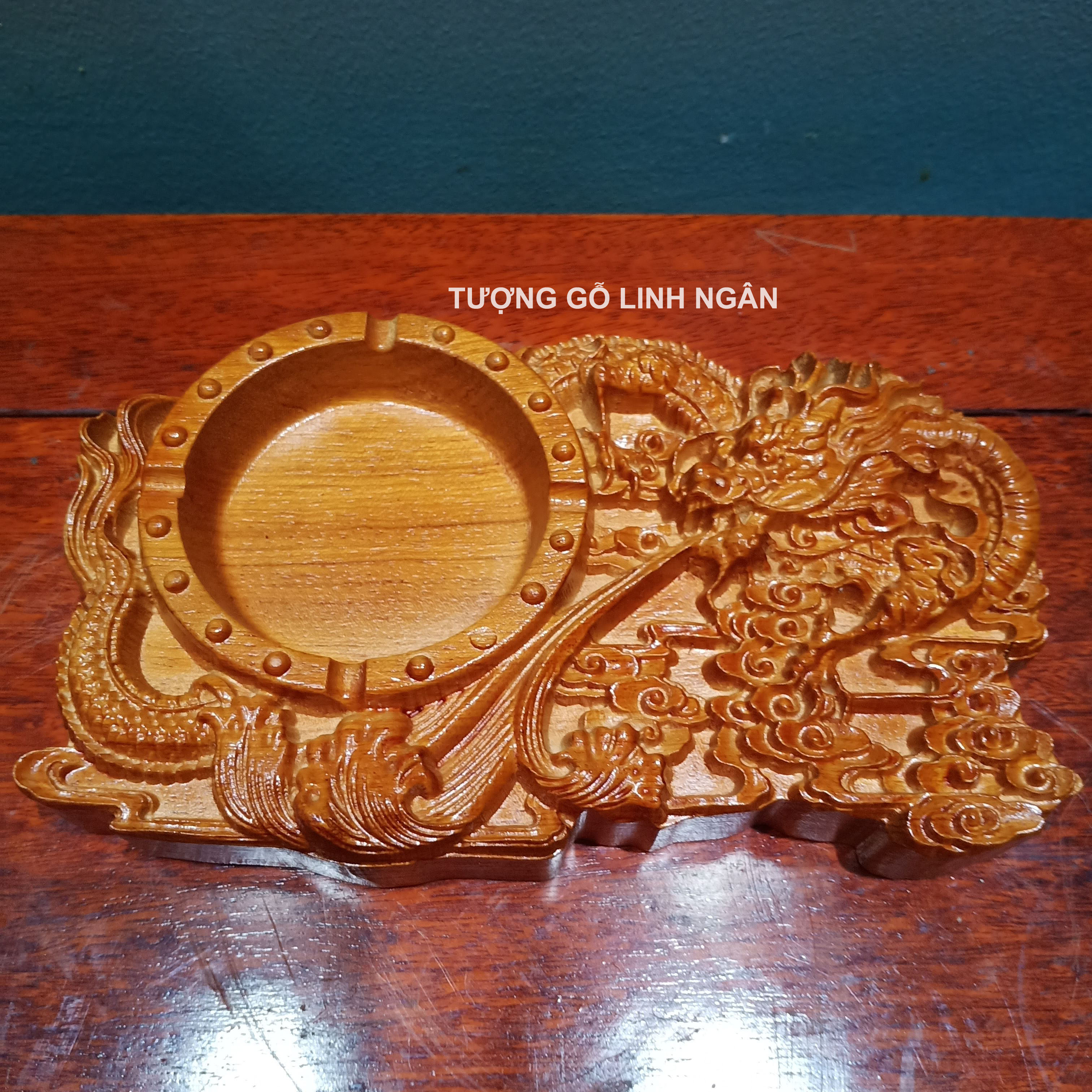 Gạt tàn gỗ hương