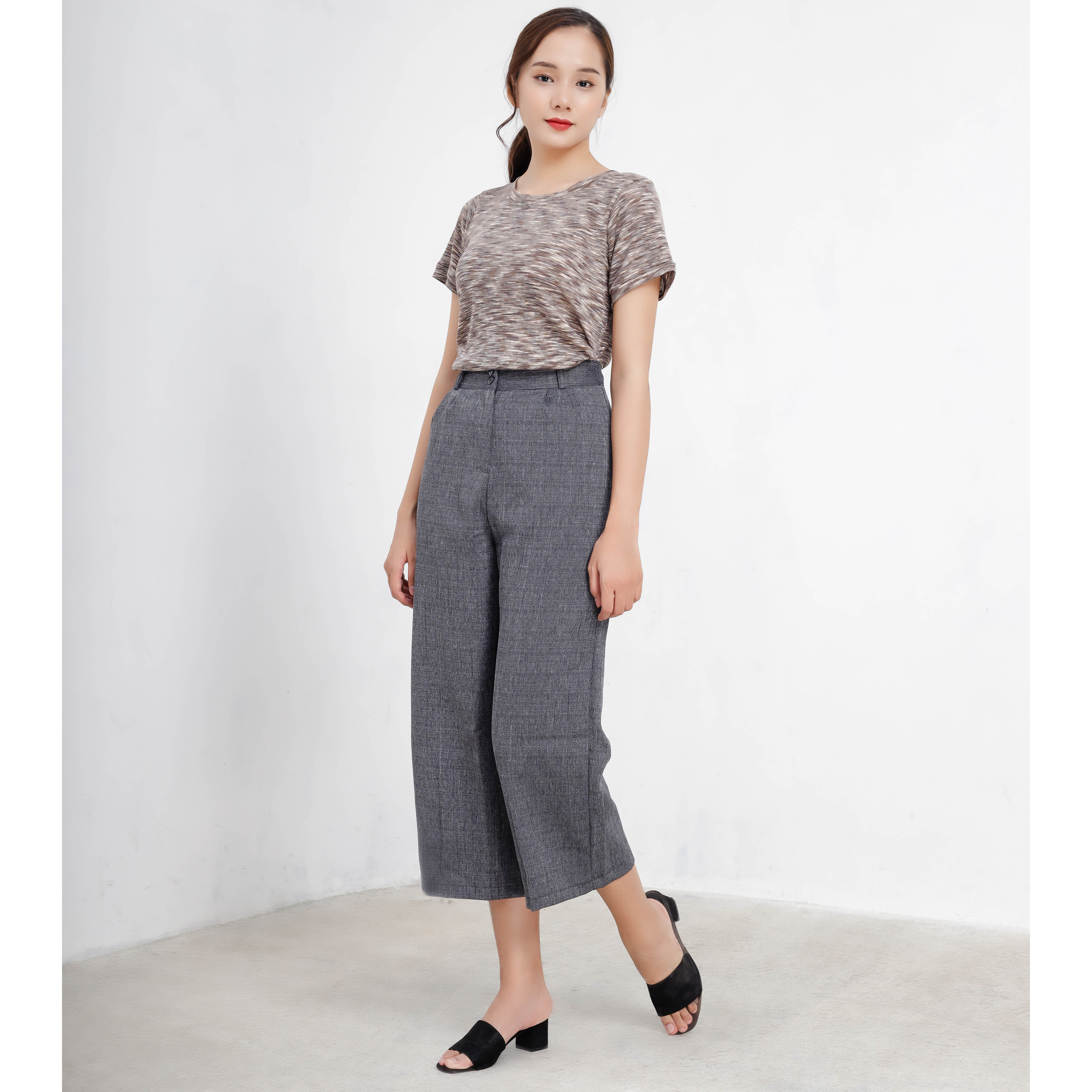 Áo thun nữ Callia thiết kế cổ tròn Gee Tee