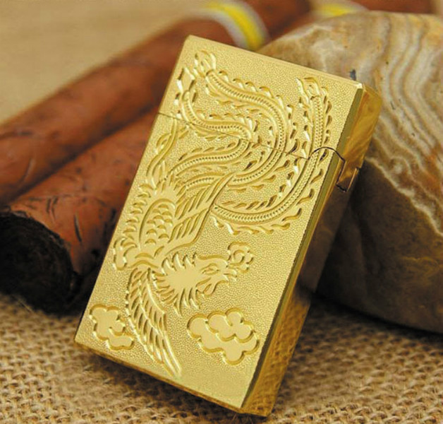 HỘP QUẸT CHẠM KHẮC RỒNG VÀNG