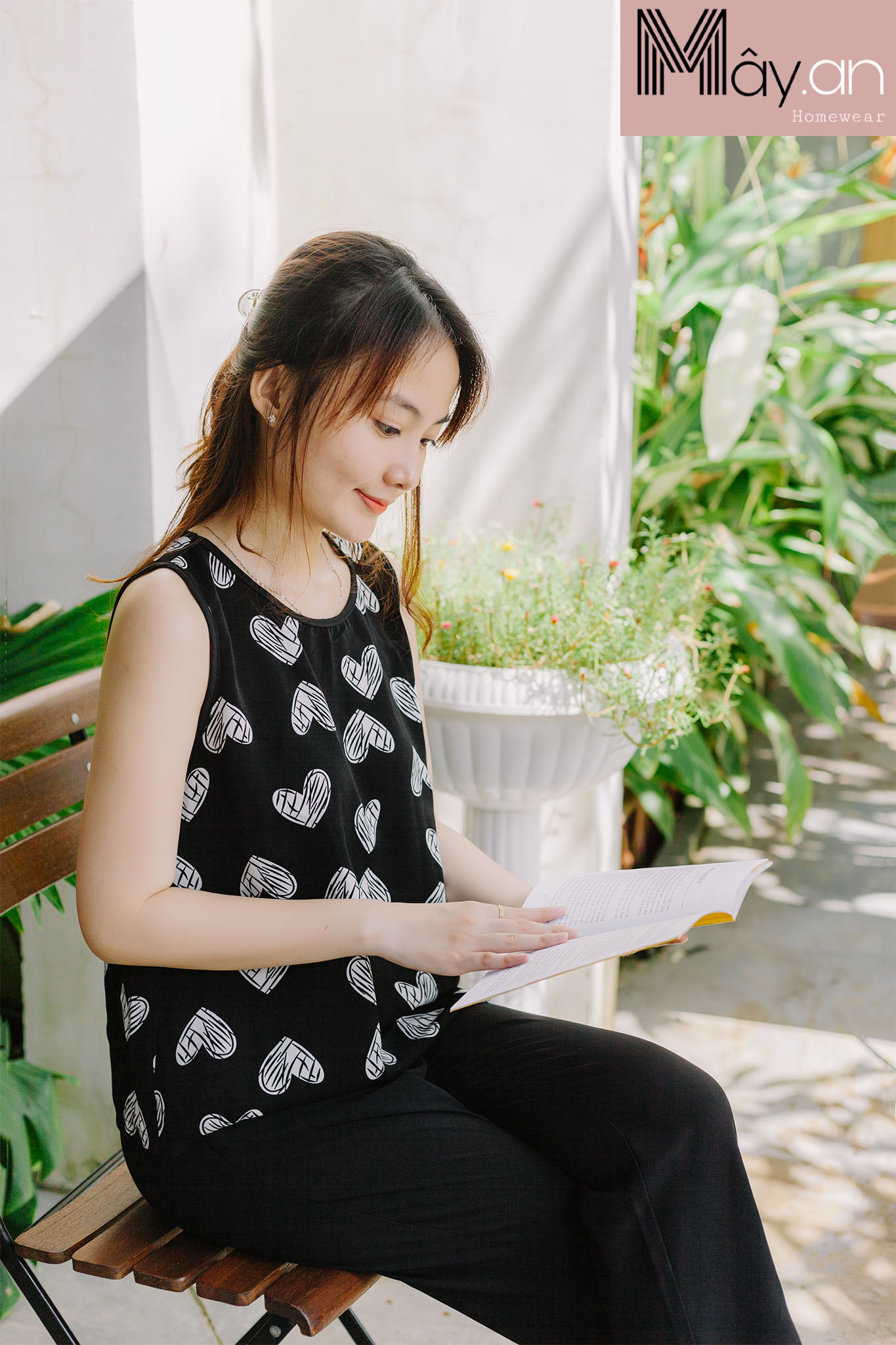 Đồ mặc nhà MÂY áo hoa sát nách quần dài lụa lạnh Hàn Quốc