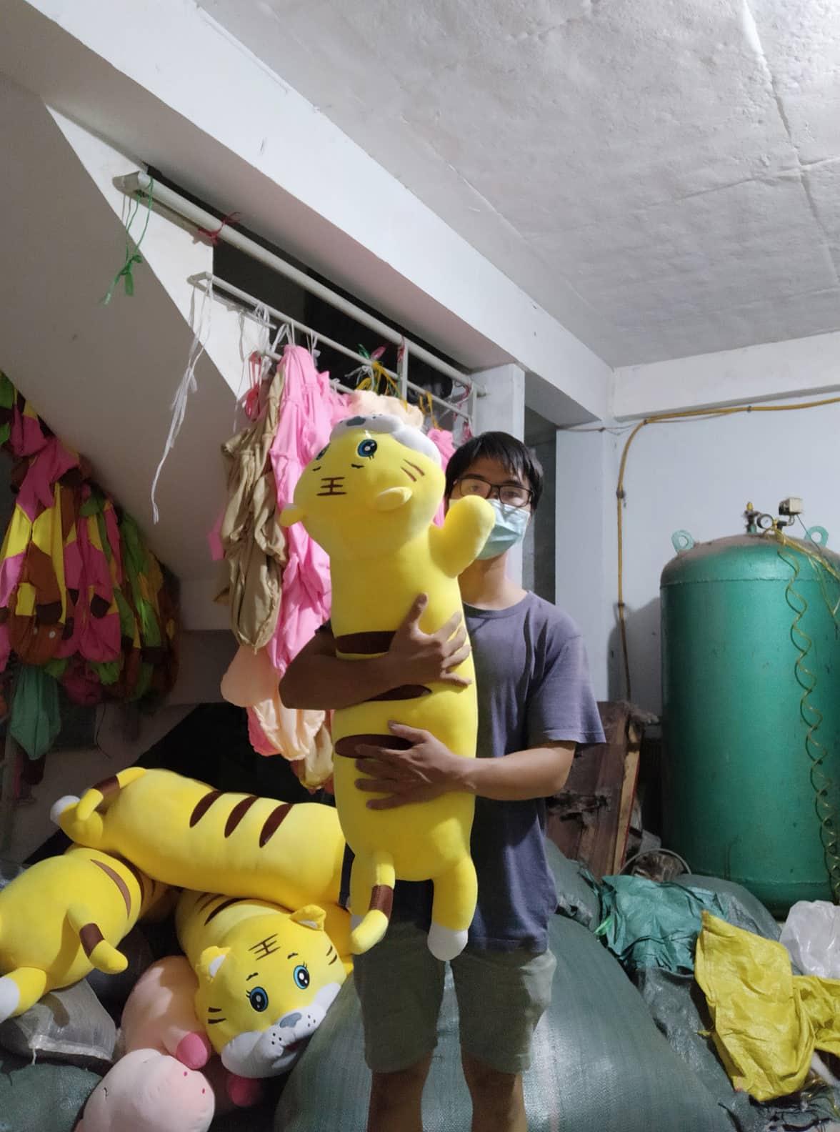 Gấu bông gối ôm cọp nằm, hổ nằm