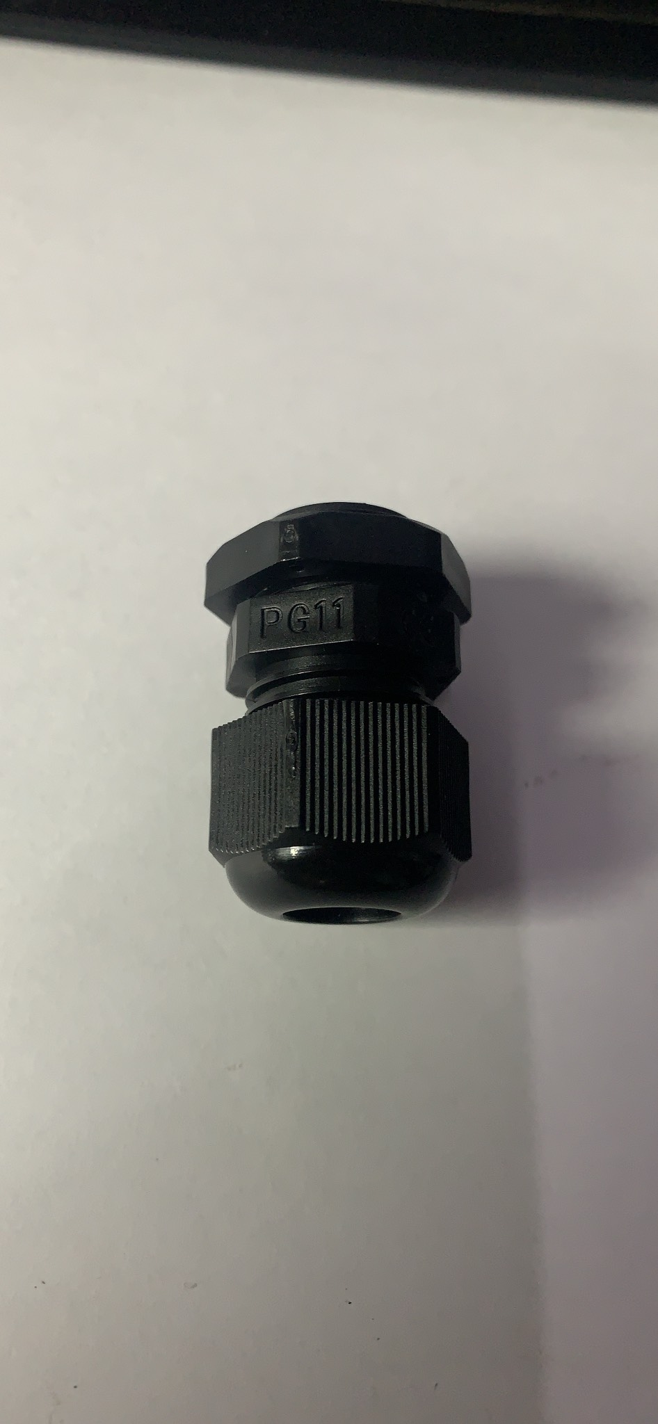 Ốc siết cáp nhựa PG11 (đen)  (5 CON)