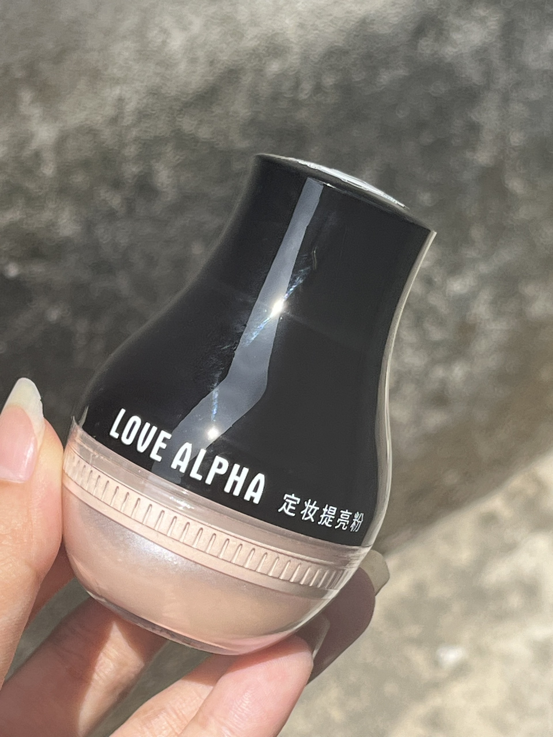 [HCM] Phấn Phủ Bột LoVe ALPHA Trang Điểm Sáng Mịn Da