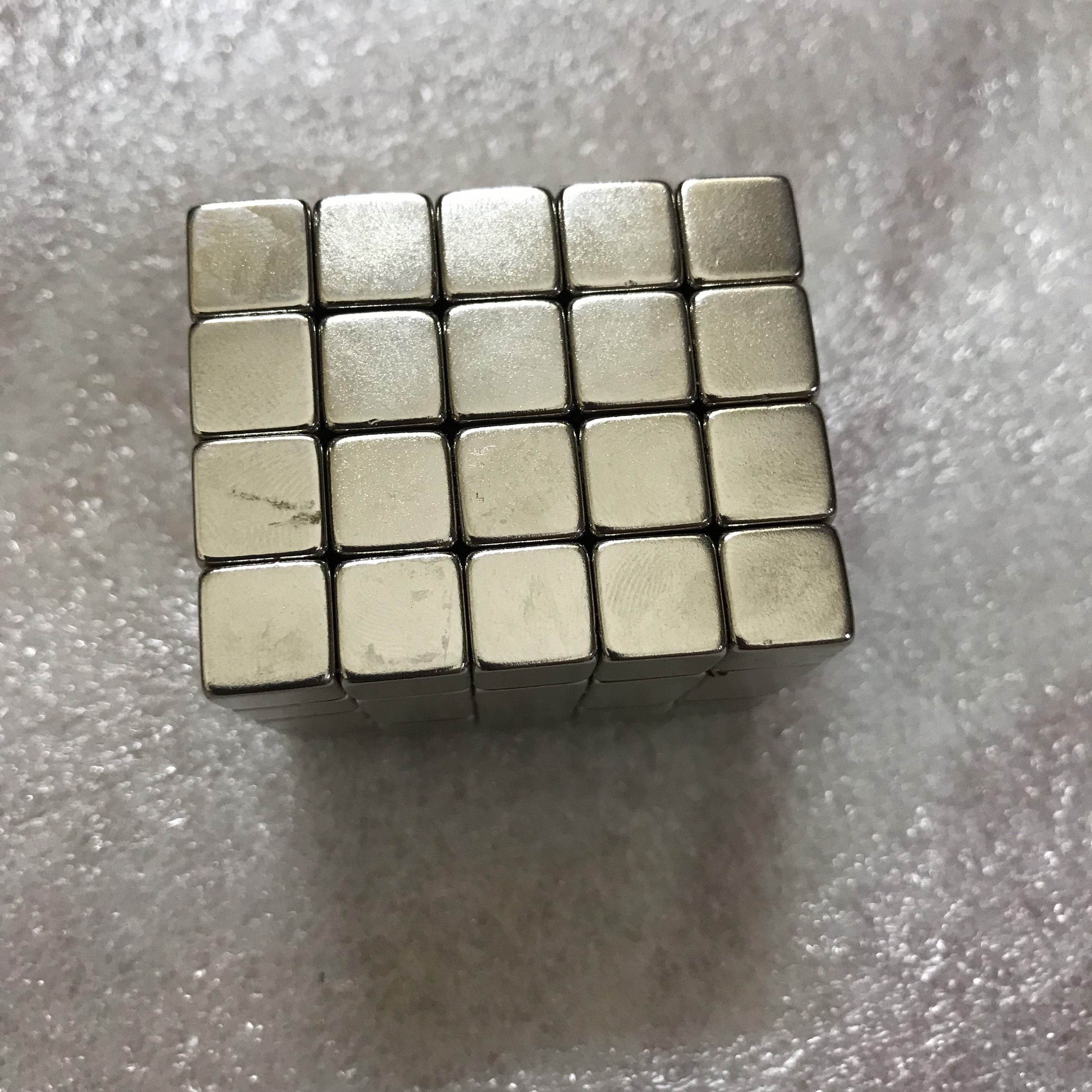 NAM CHÂM ĐẤT HIẾM 10 X10 X 10MM HÌNH VUÔNG
