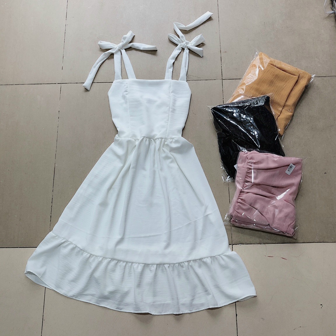 [HCM]Đầm Tầng Cột Dây ở Vai