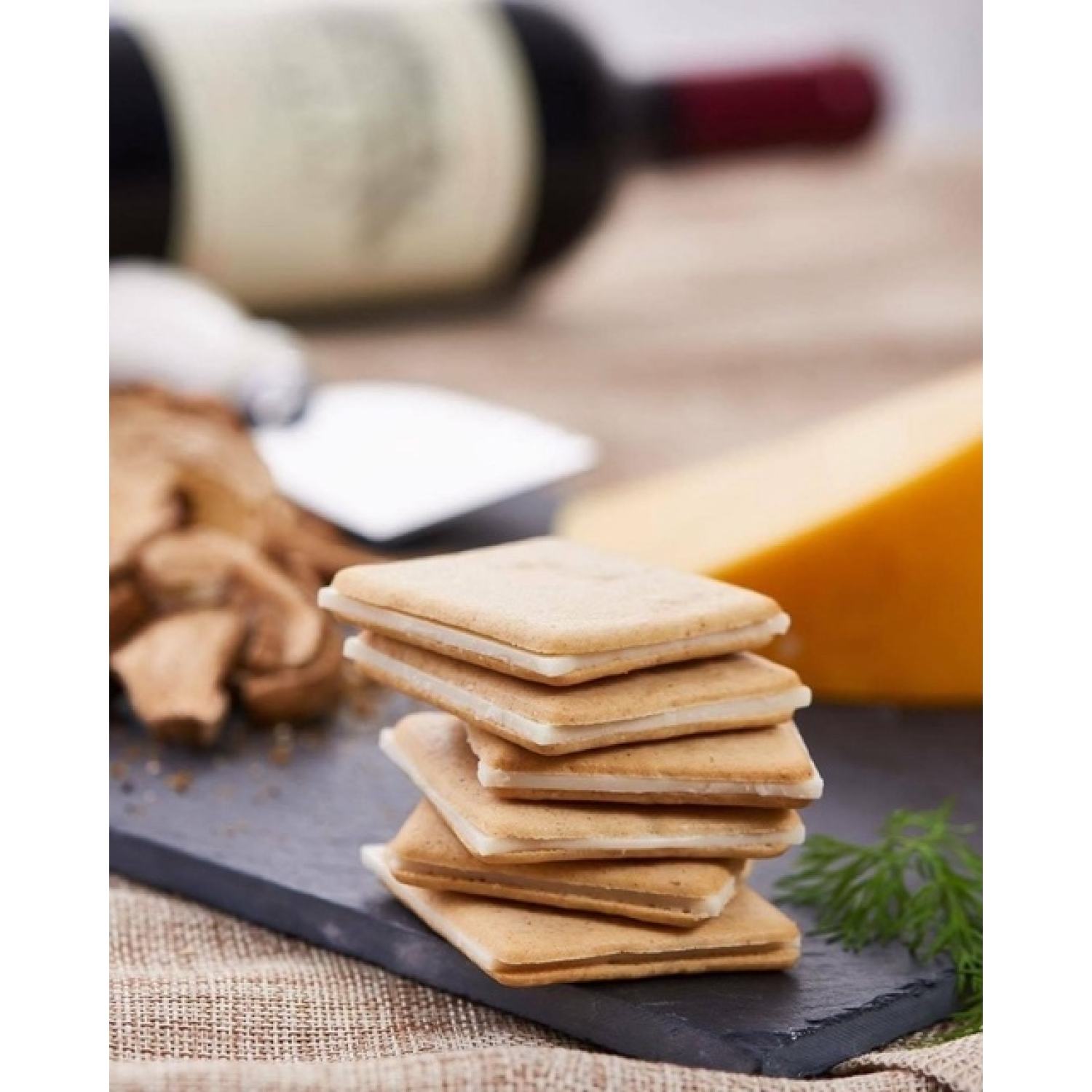 BÁNH QUY PHÔ MAI TOKYO MILK CHEESE FACTORY – TINH HOA BÁNH NGỌT NHẬT BẢN - Hộp 10 bánh | Quà tặng Nhật Bản cao cấp