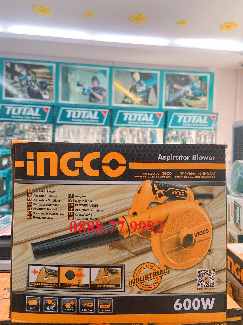 Máy thổi bụi  600 W hiệu Ingco AB6008
