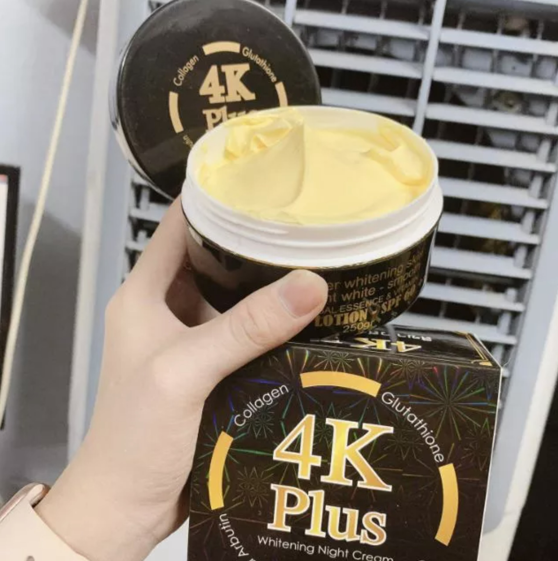 Kem body 4k plus Thái Lan - dưỡng da siêu trắng 250G