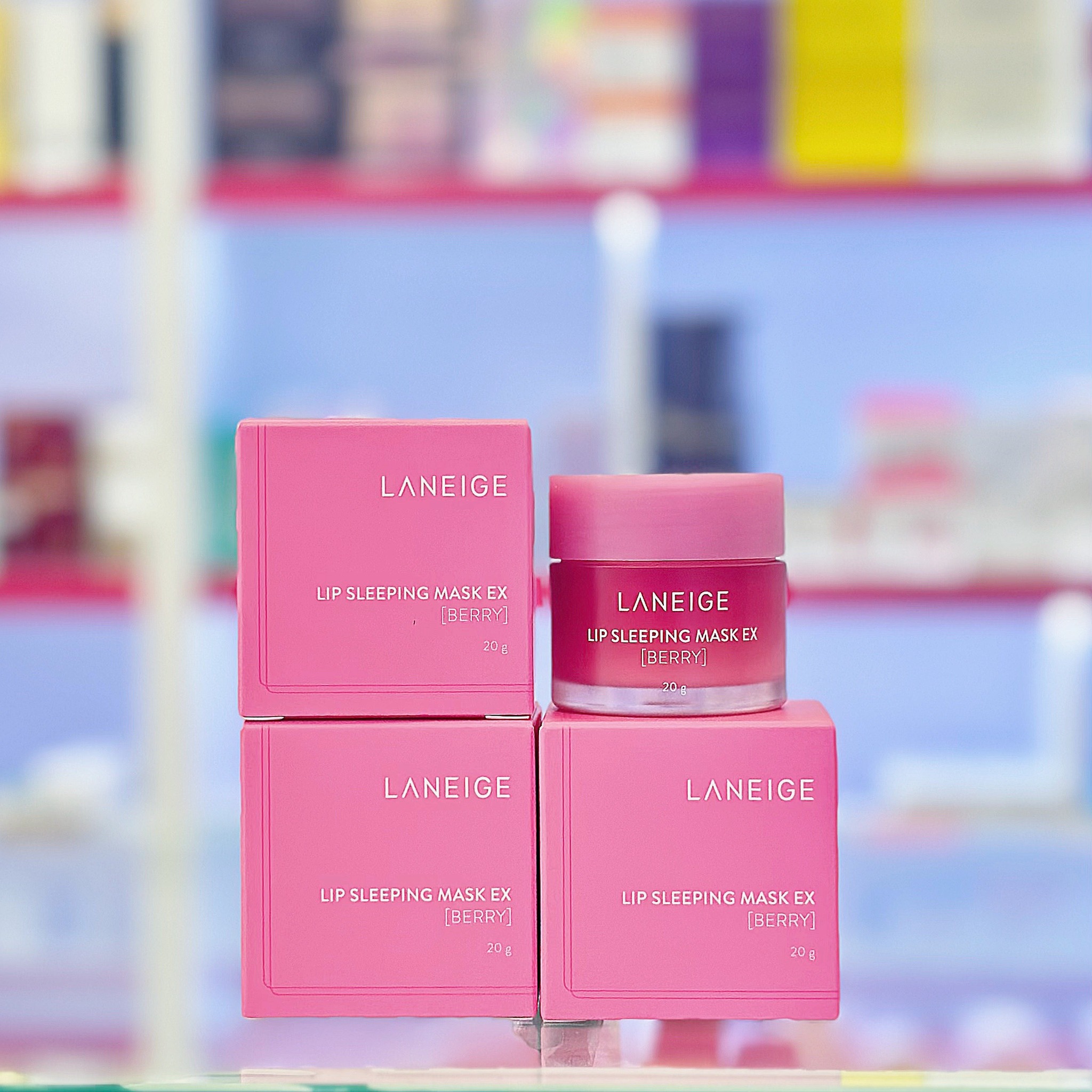 Mặt nạ ngủ môi Laneige Lip Sleeping Mask dưỡng môi mềm mịn dễ chịu