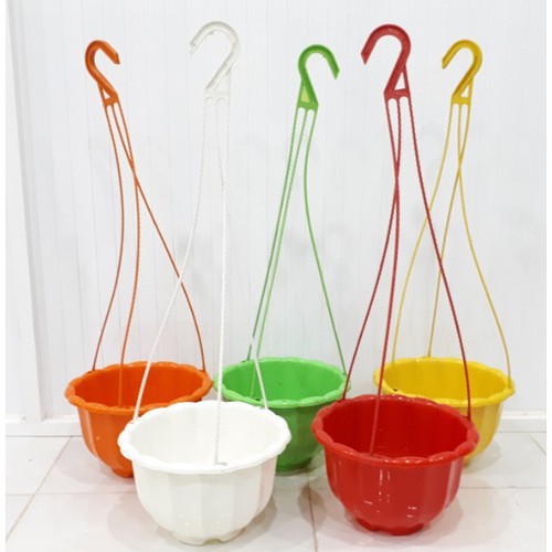 Chậu nhựa treo đủ màu