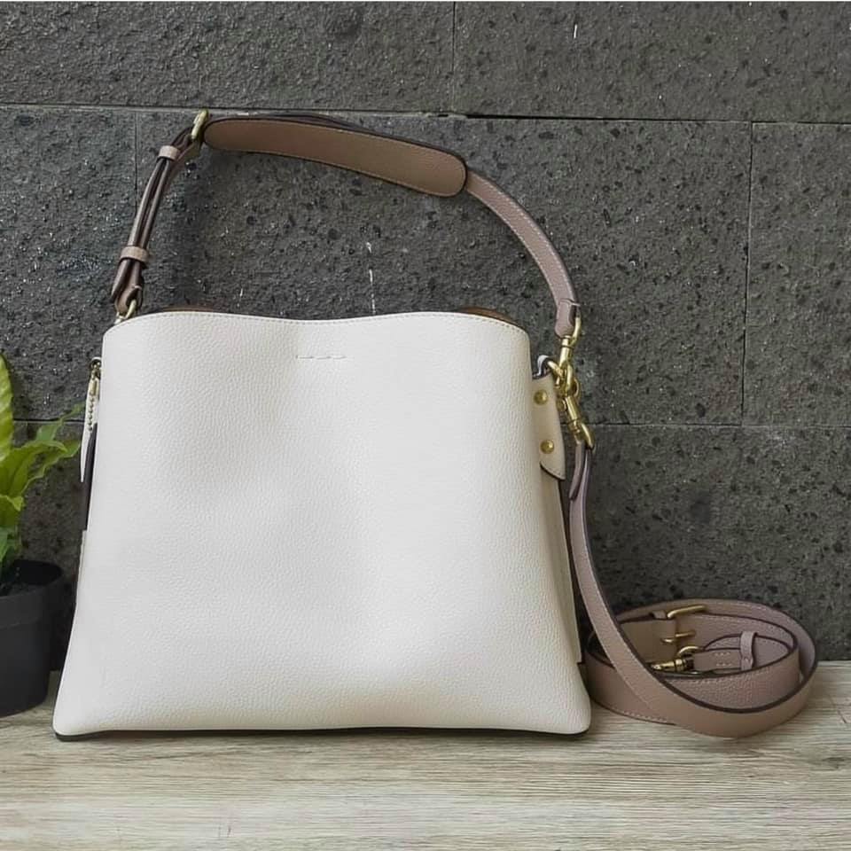 Túi xách Coach đeo vai và đeo chéo dành cho nữ