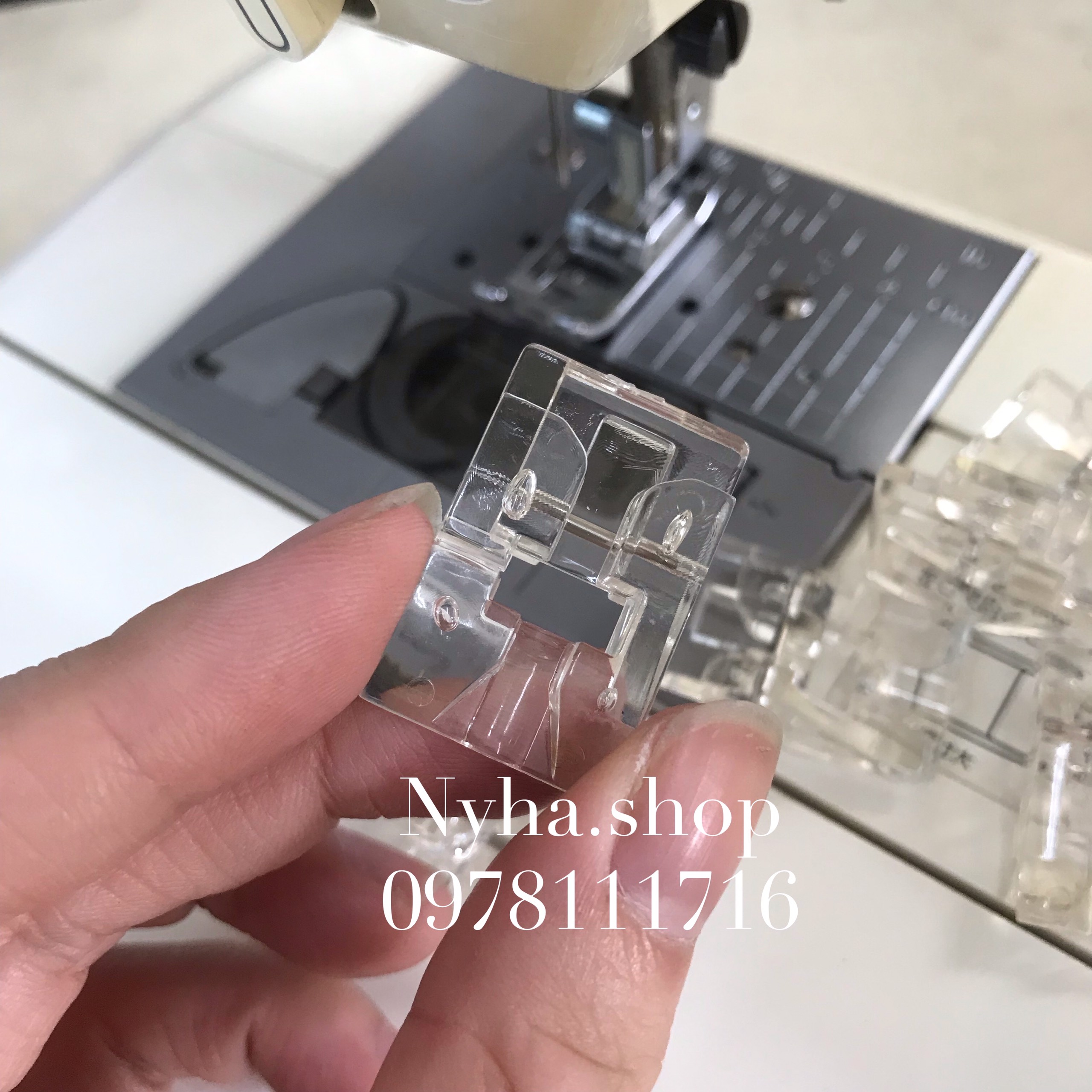 CHÂN VỊT ĐÍNH DÂY CƯỜM MÁY MAY GIA ĐÌNH