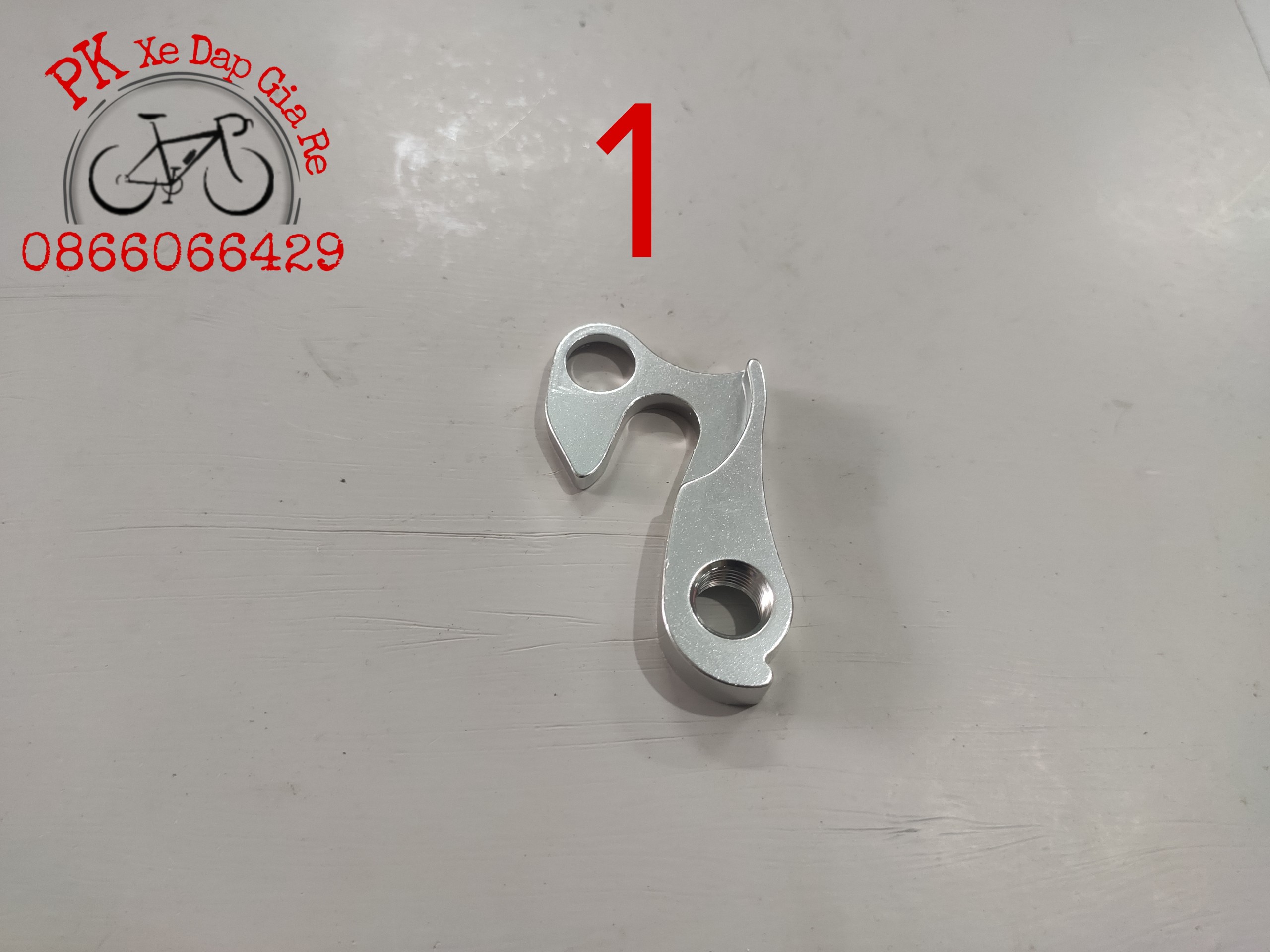 Móc gắn cùi đề xe đạp thông dụng, Móc củ đề xe đạp bằng nhôm