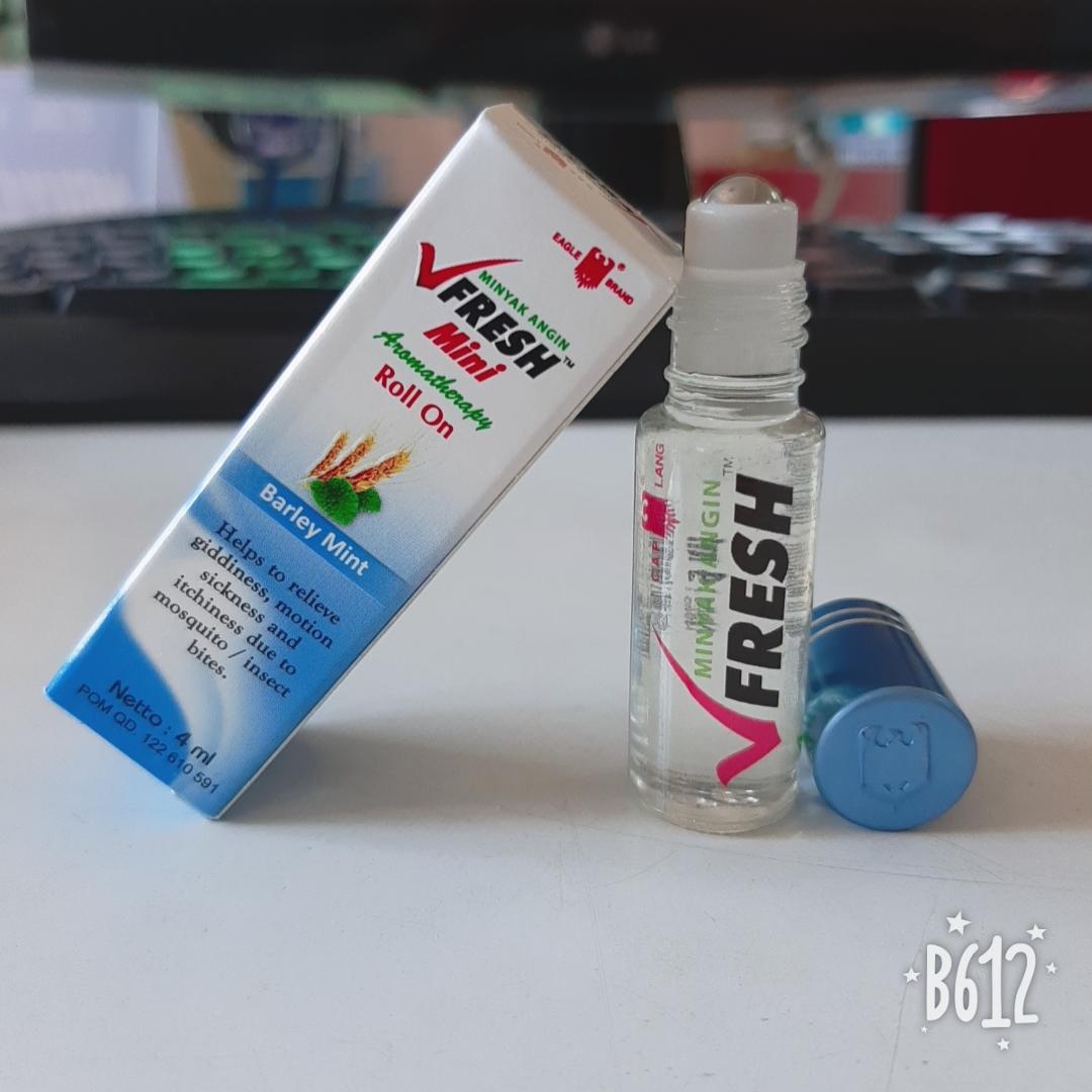 Dầu gió bi lăn Vfresh Barley Mint - Bạc hà lúa mạch 4ml