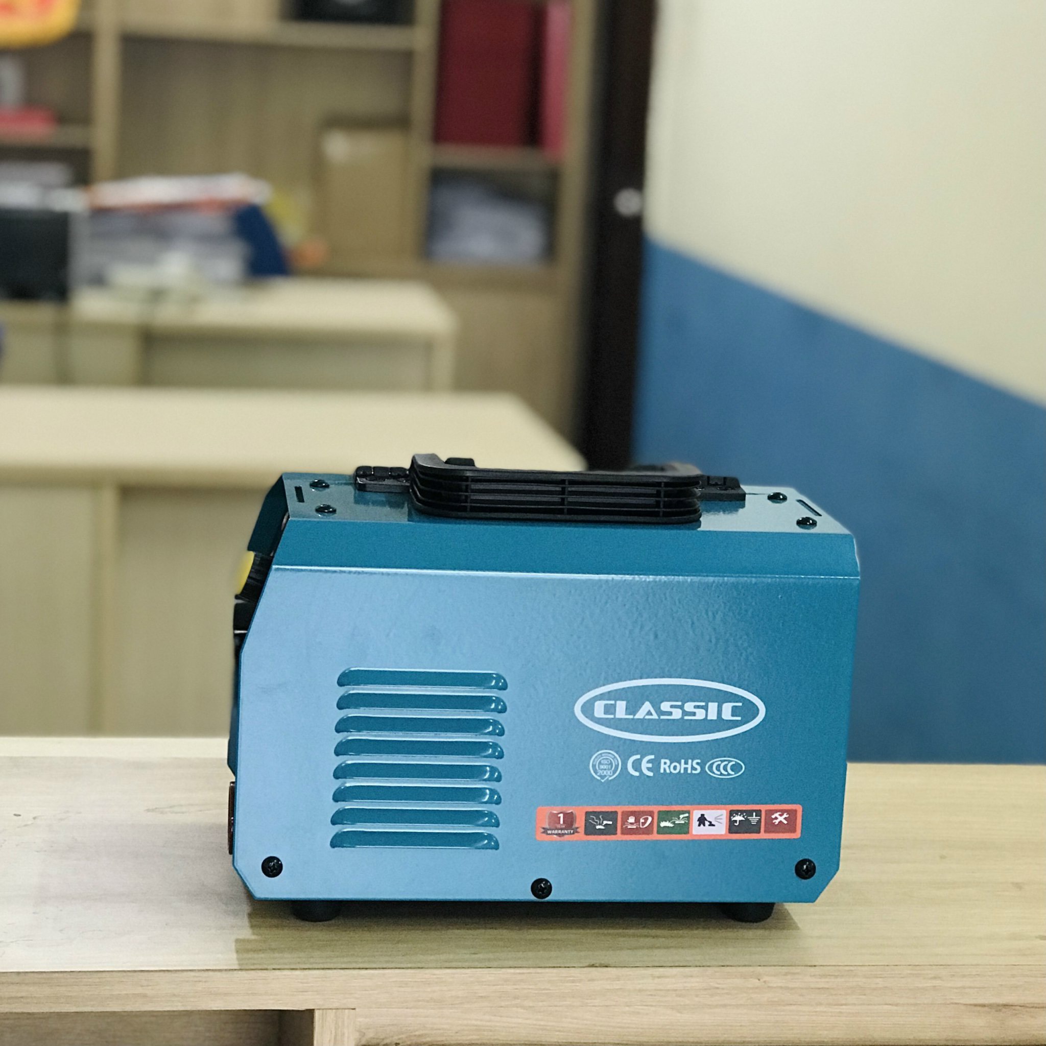 Máy hàn mig 3 chức năng Classic MIG/ARC 200M ( Tặng kính hàn điện tử, cuộn dây, 3 béc hàn)