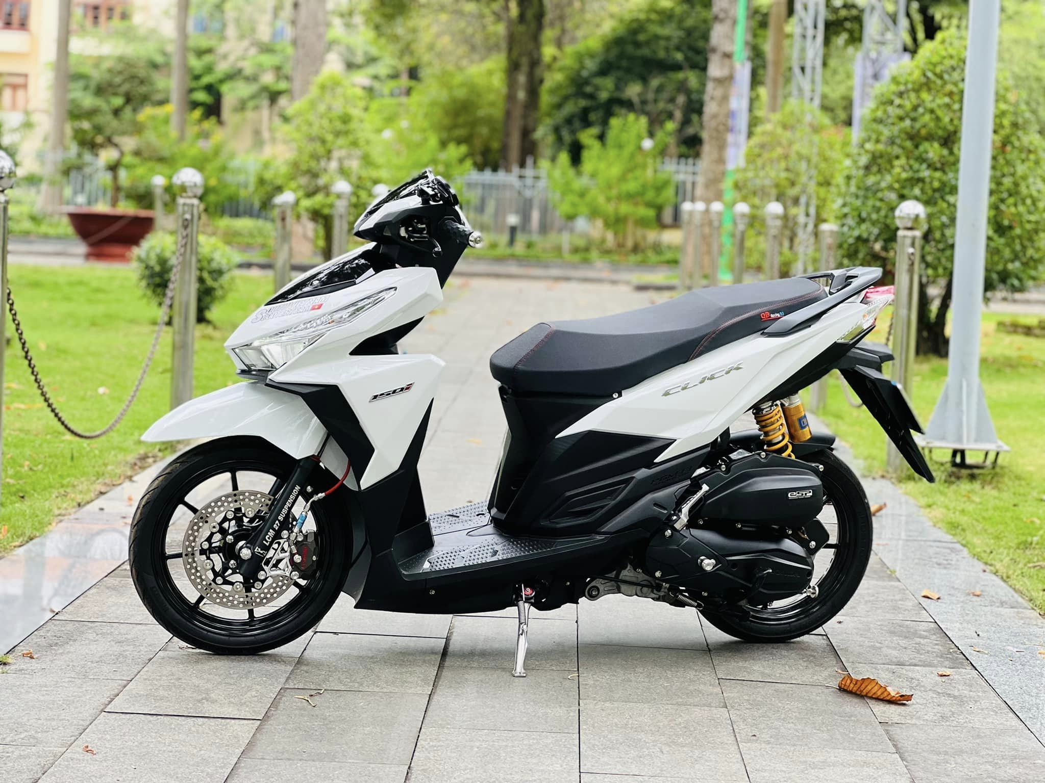 Yên 2 Tầng Vairo Click  Kèm Da Co Giãn 4 Chiều Nhiều Mẫu Lựa Chọn