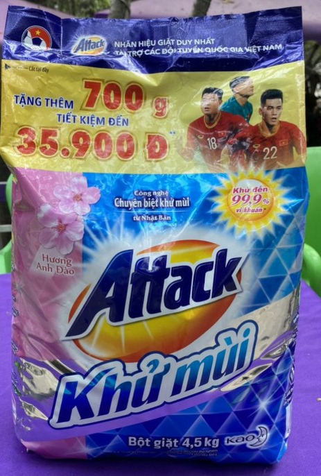 [HCM]Bột giặt Attack hương hoa anh đào 3.8kg