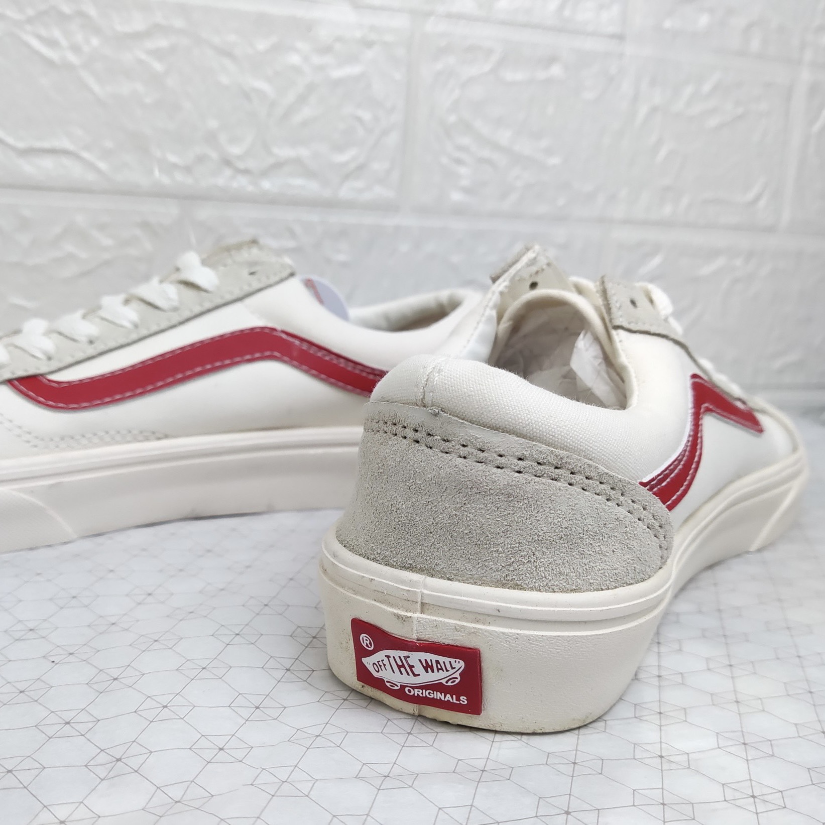 Giày Thể Thao Vans Style36 Viền Đỏ Da Lộn Cao Cấp Fullbox